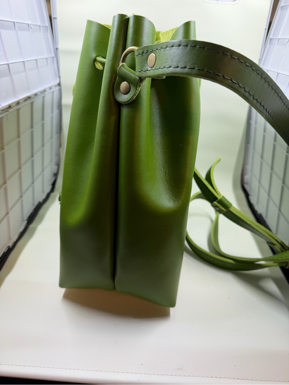 Portland Leather Large Green Apple Bucket Bag - Picture 5 of 7